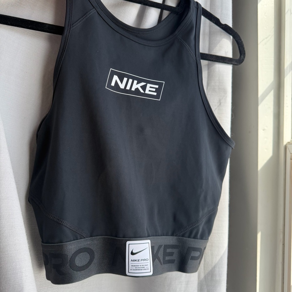 Nike Pro Dri-FIT black Graphic Crop Tank women’s size M - Picture 10 of 10